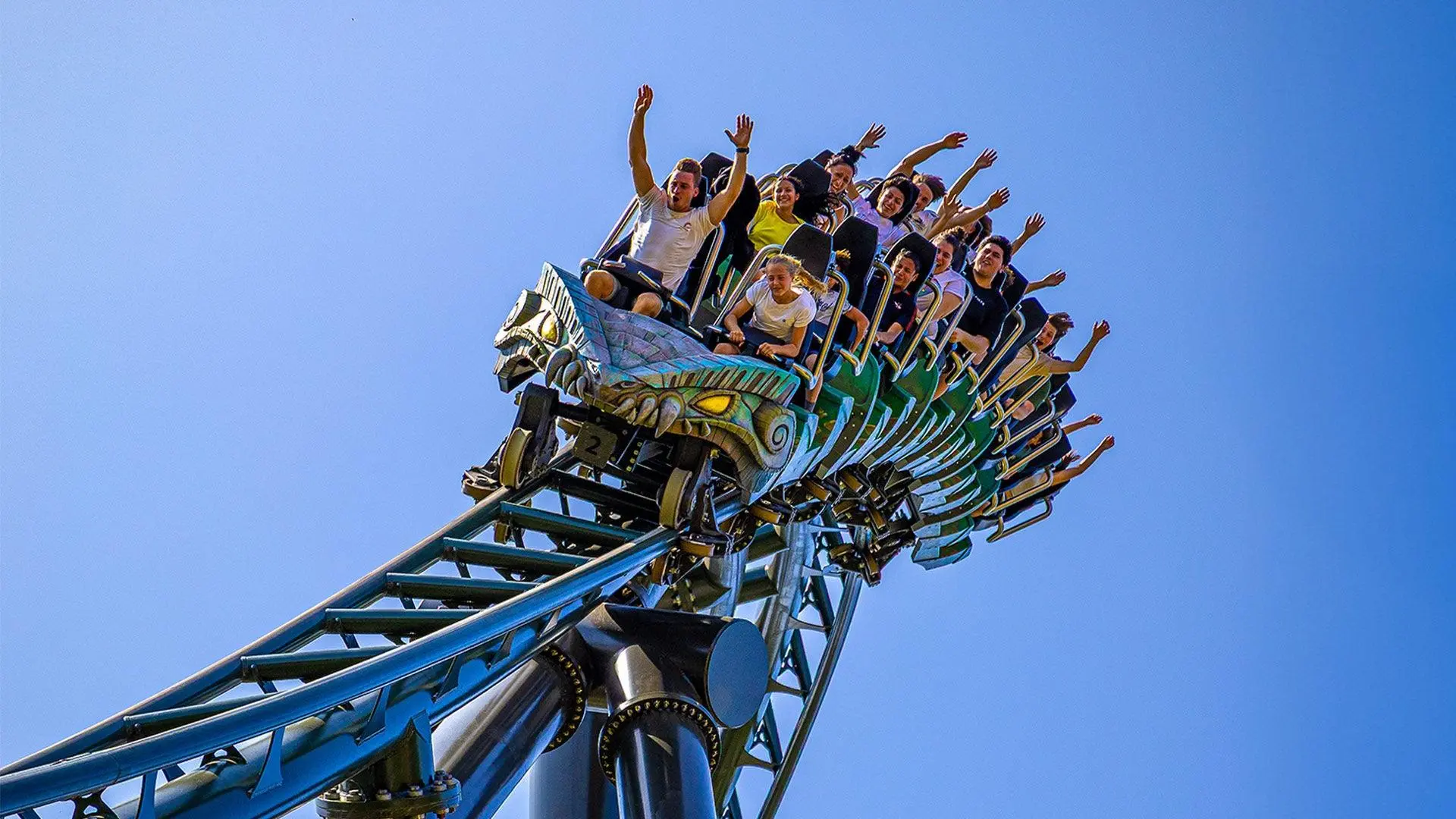 Walibi Belgium: spectaculaire achtbanen en plezier voor het hele gezin
